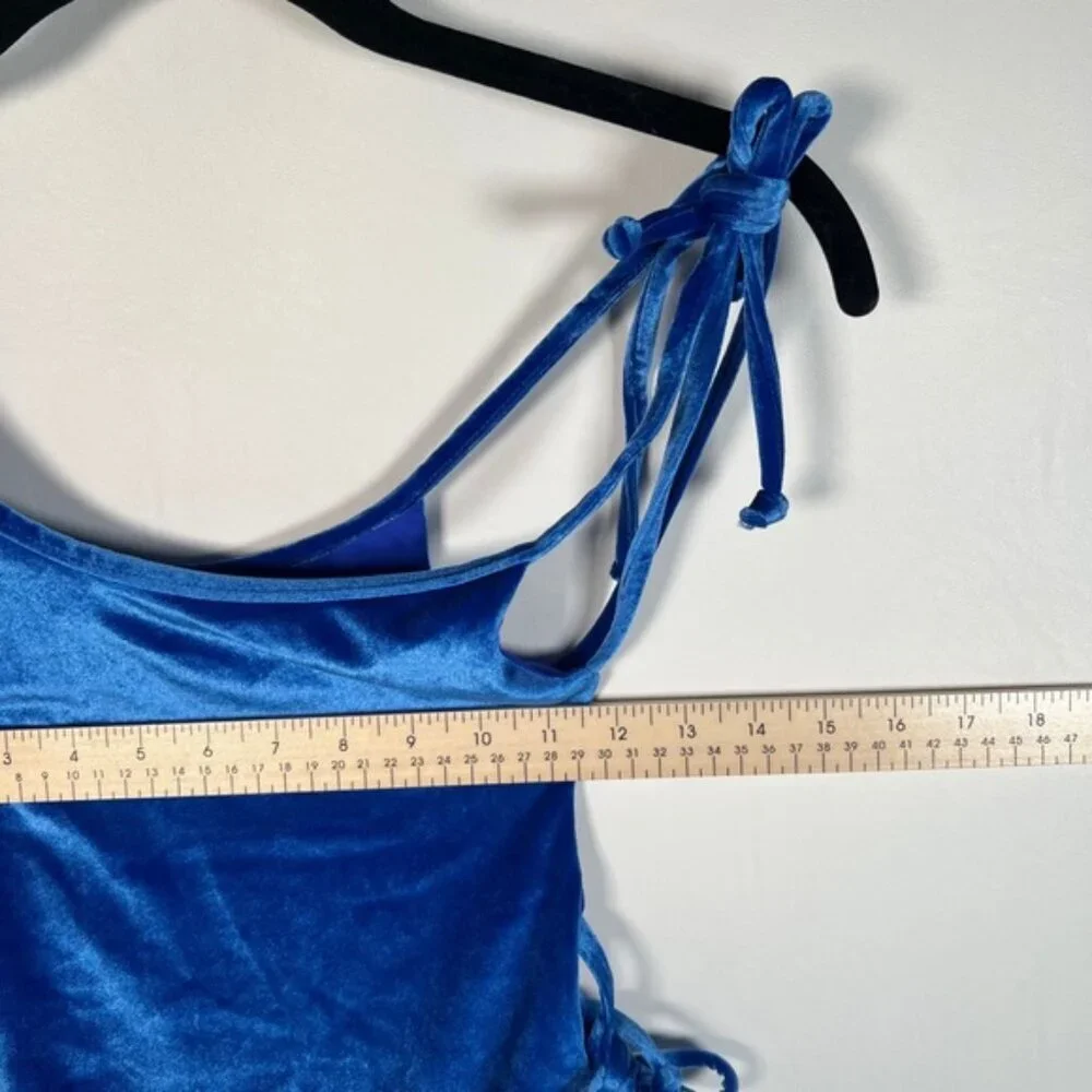 NWT FRANKIES BIKINS Swim Made in USA 🇺🇸 Honey Velvet Cheeky One Piece Size M‎